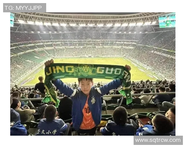 宝贝看足球:培养孩子对足球的热爱与团队精神的成长之旅